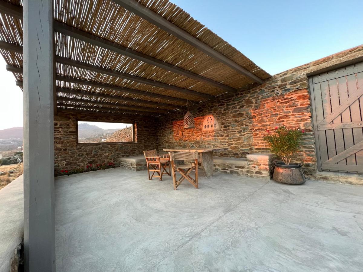 Aerino Seaside Villa Agios Romanos Exterior photo