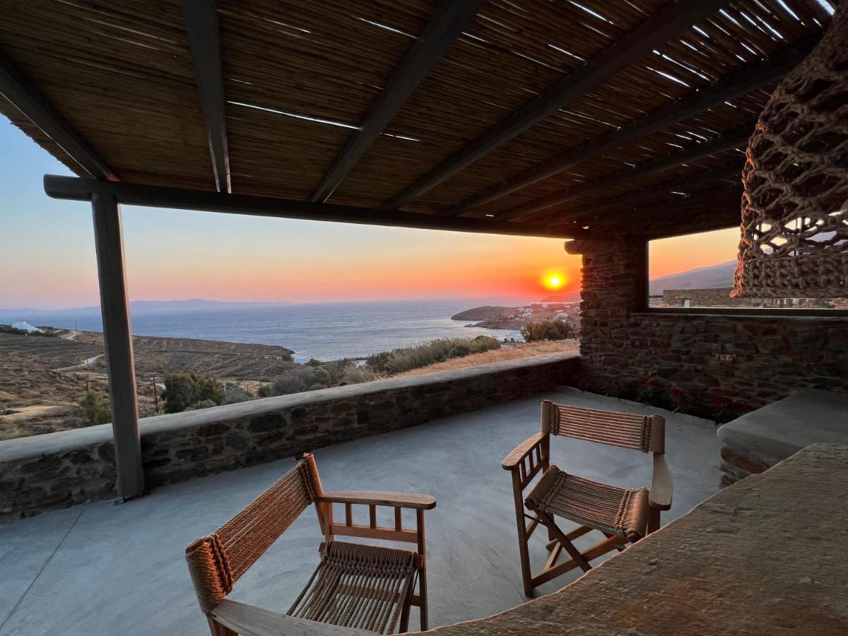 Aerino Seaside Villa Agios Romanos Exterior photo
