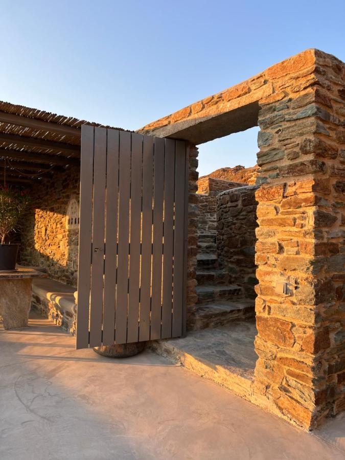 Aerino Seaside Villa Agios Romanos Exterior photo