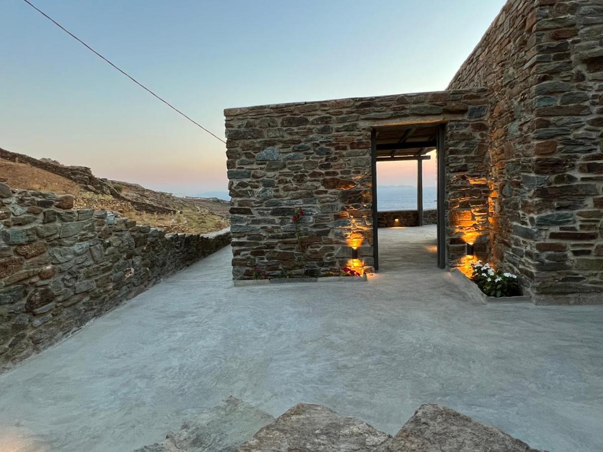 Aerino Seaside Villa Agios Romanos Exterior photo