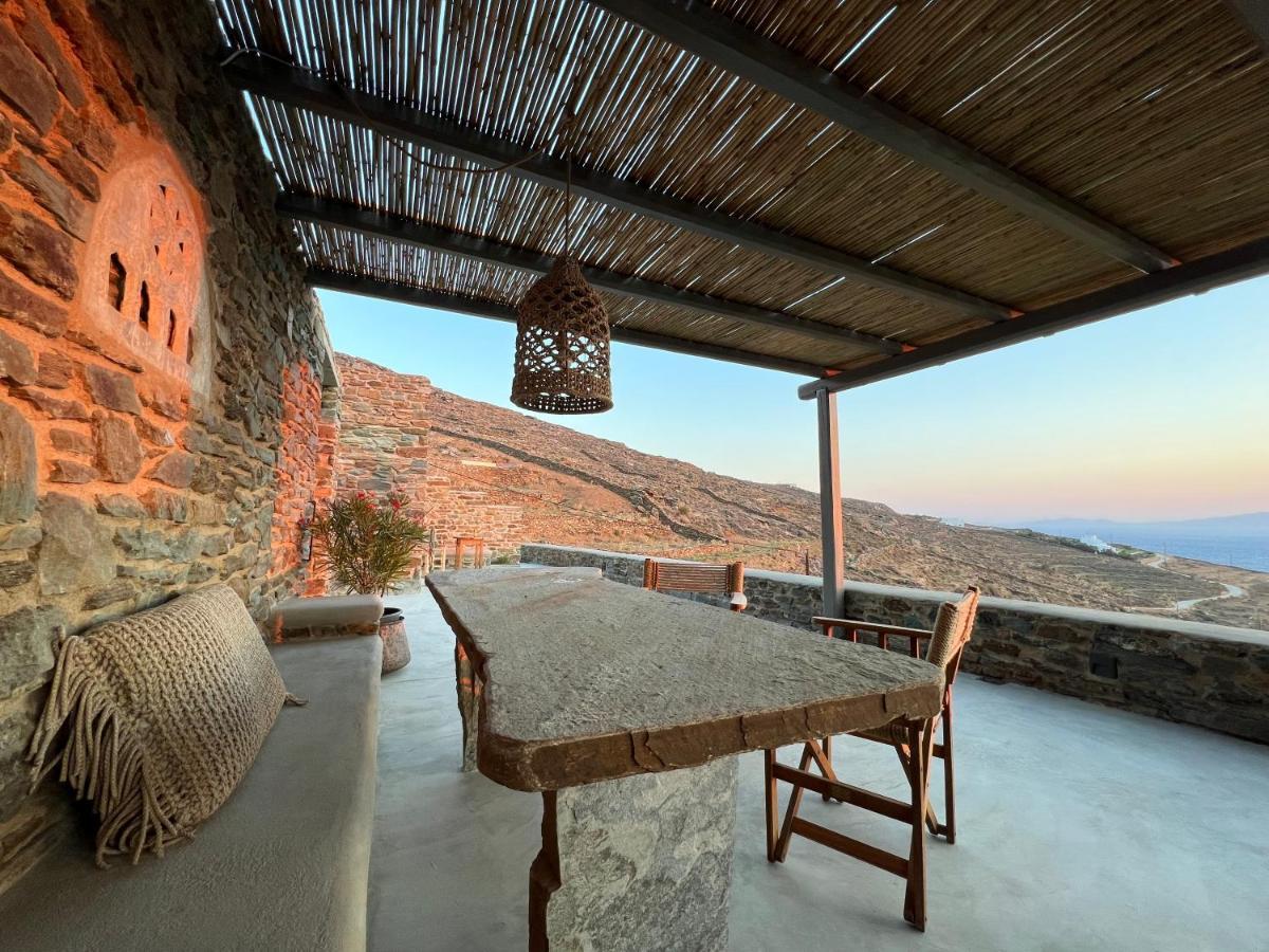 Aerino Seaside Villa Agios Romanos Exterior photo
