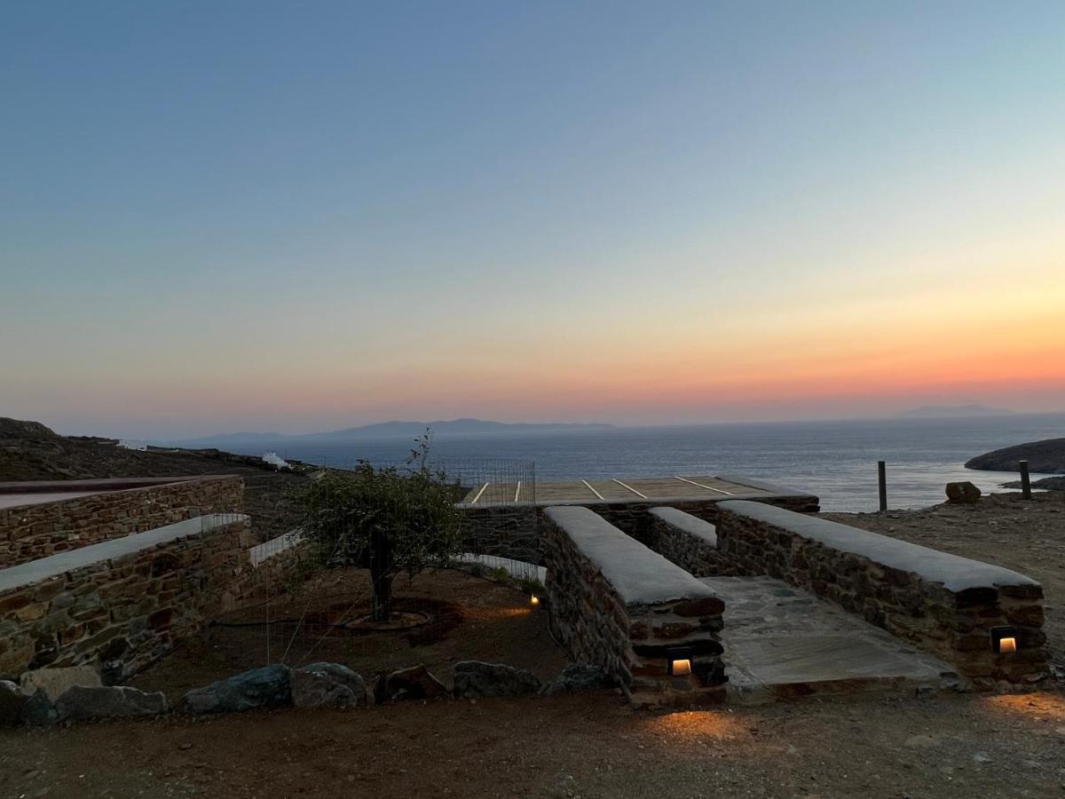 Aerino Seaside Villa Agios Romanos Exterior photo